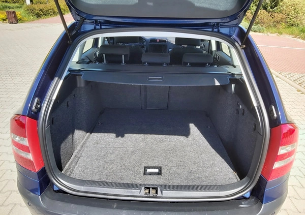 Skoda Octavia cena 17900 przebieg: 218000, rok produkcji 2007 z Kielce małe 562
